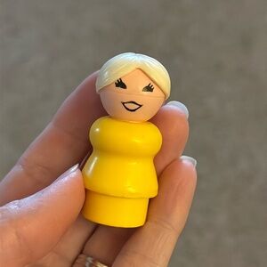 Vintage Fisher-Price little people, farmers wife to Play Family Farm white hair